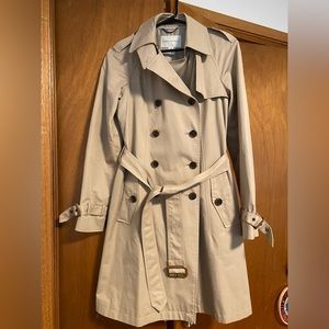 Banana Republic classic trench size small